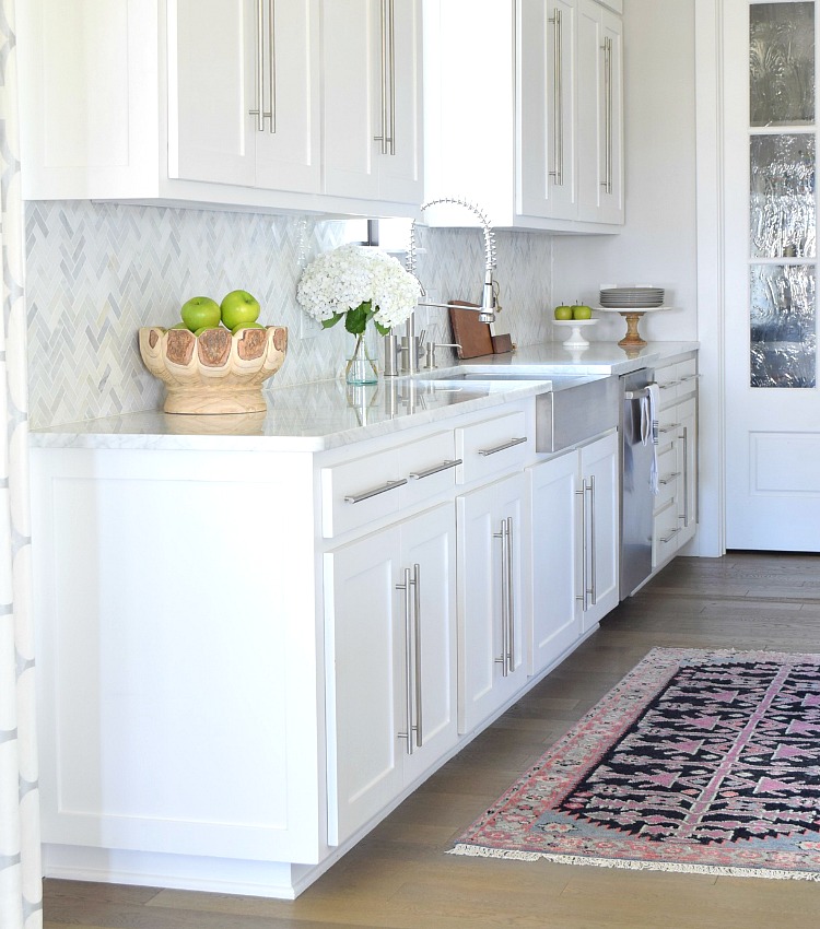 How to Accessorize Your New Kitchen Counter, Skipp