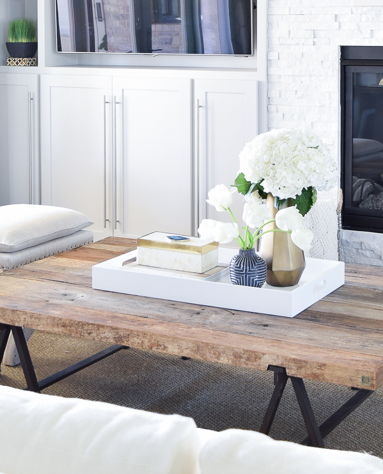 5 Clever Ways to Style Coffee Table Books