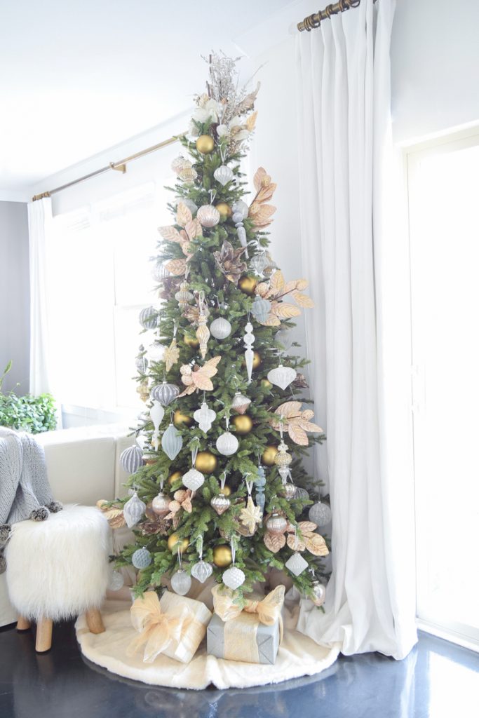 12 Bloggers of Christmas with Balsam Hill + A Mixed Metal Christmas Tree