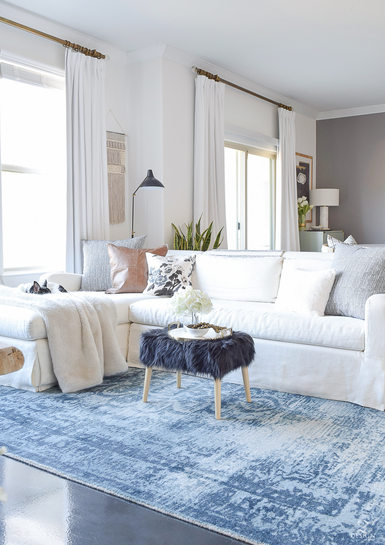 boho-chic-living-room-zdesign-at-home-vintage-navy-rug-apartment ...