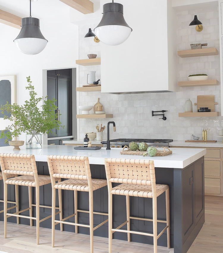 .com: Home Decor / Kitchen Cabinet